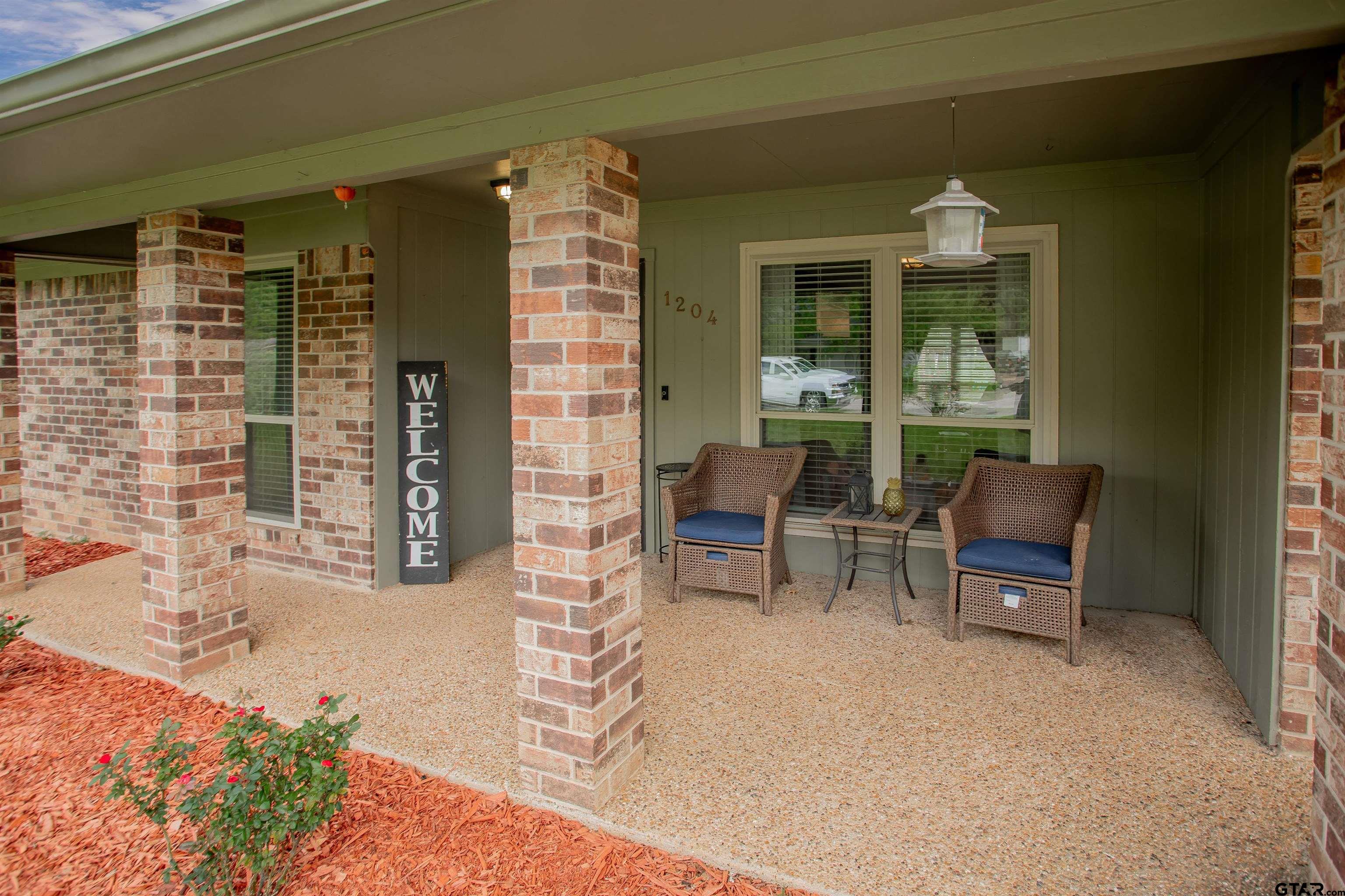 1204 Corey Dr