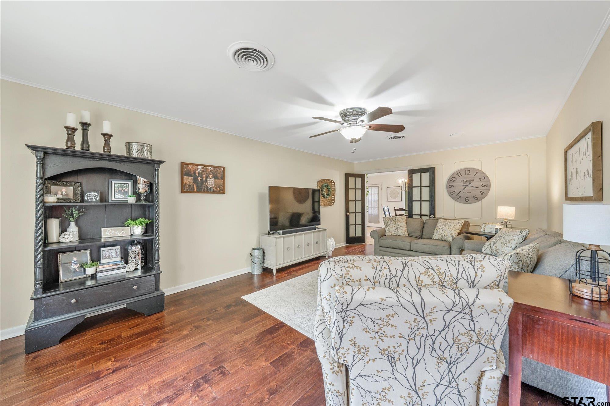 1006 Forest Trail