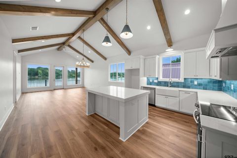 2630 Aqua Vista Jacksonville TX 75766