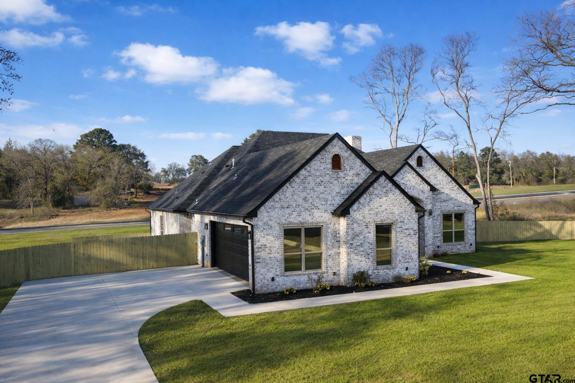 16618 Meadow Crest Dr