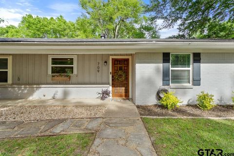 709 N GEORGIA St Lindale TX 75771