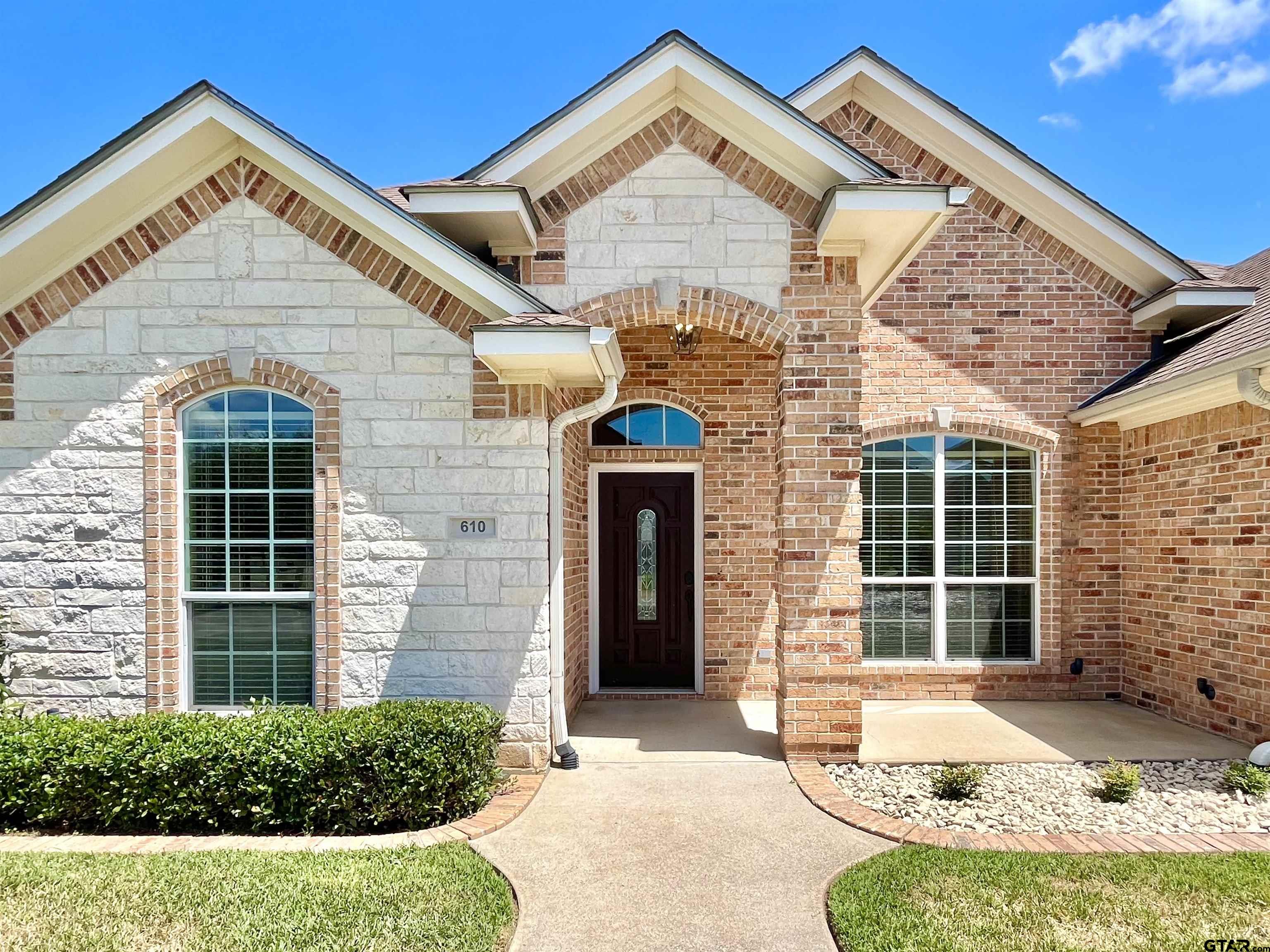 610 Spencer Ln