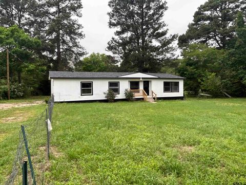 A home in Gladewater