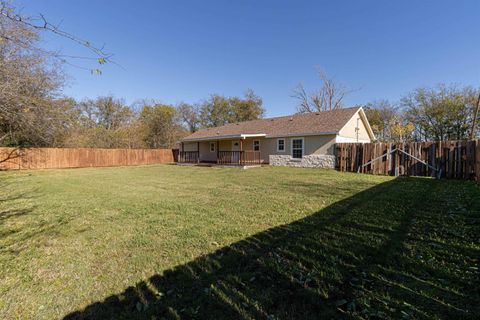 A home in Wills Point