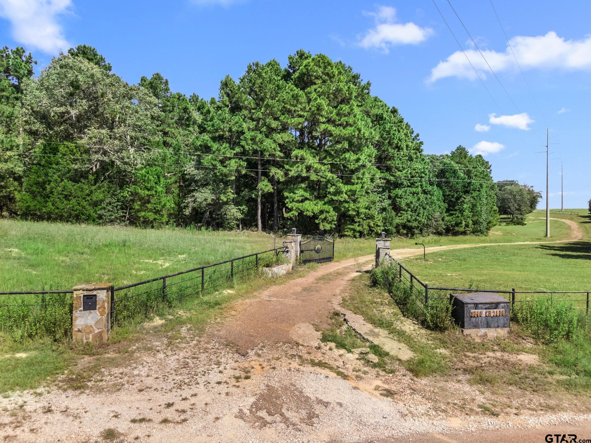 9040 County Road 3600