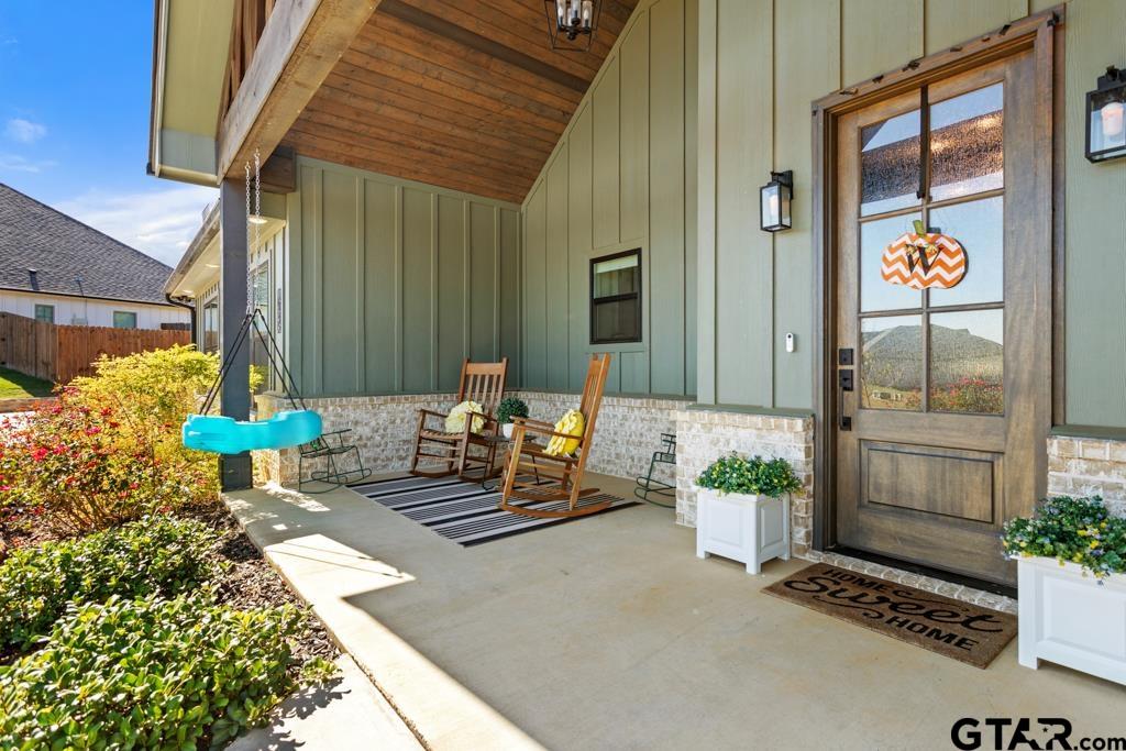 16235 Tulare