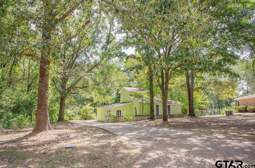 1615 Ginger Dr