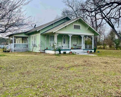 1023 N SPRING Grand Saline TX 75140