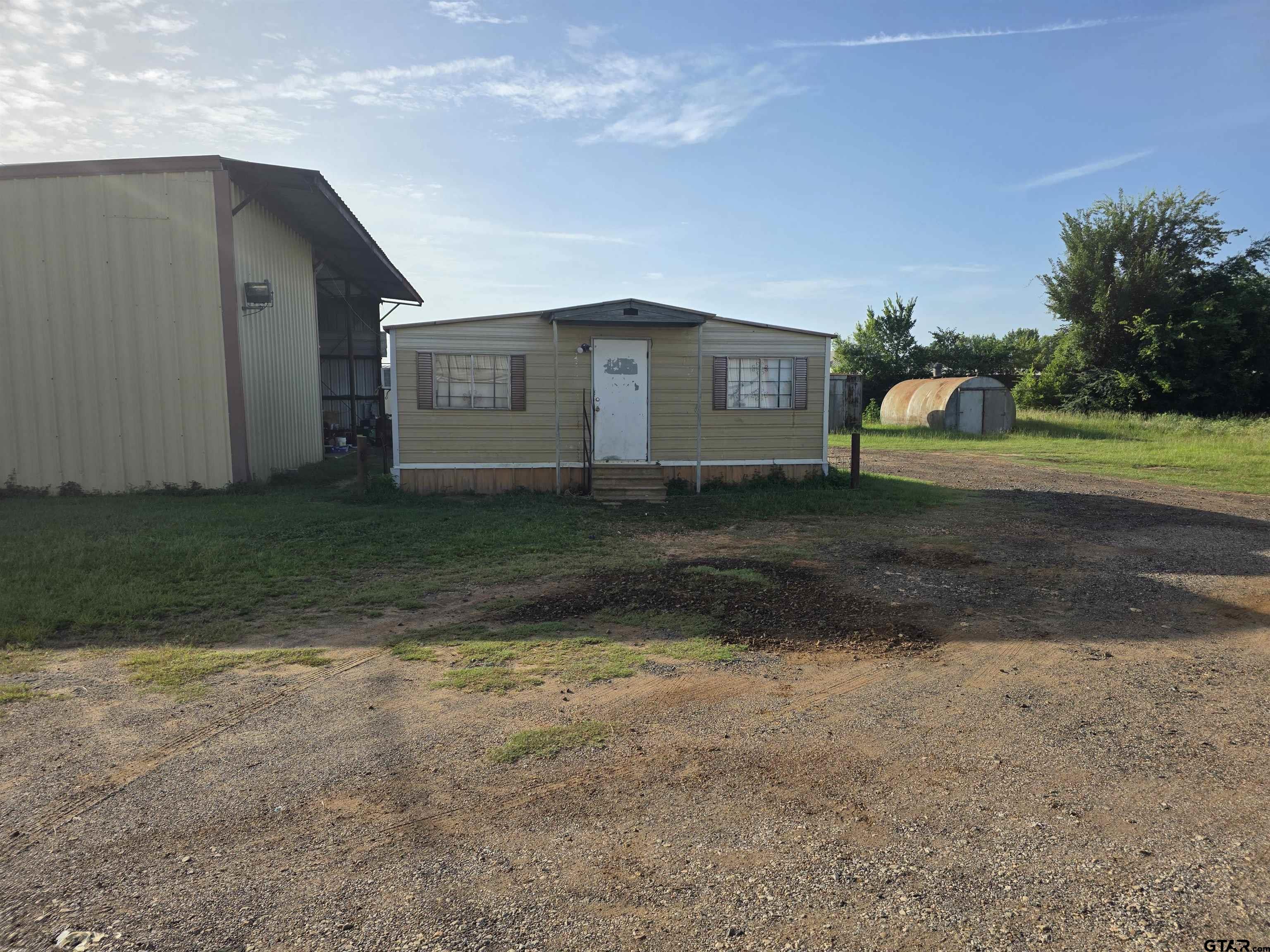 1701 Industrial Dr