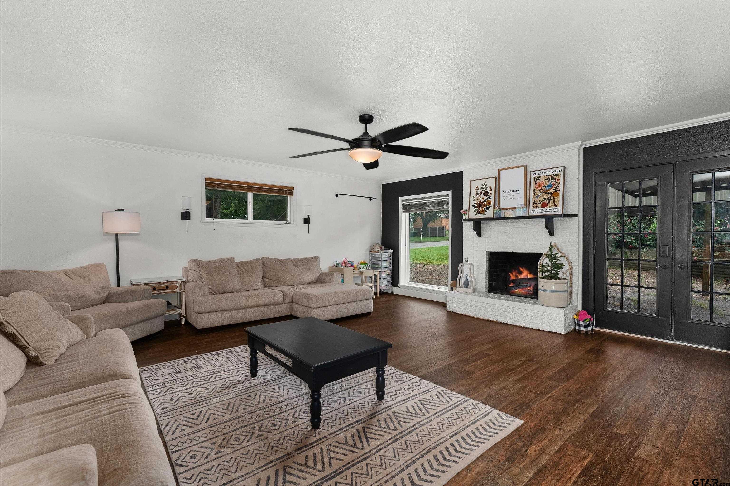 1706 Timberline Dr