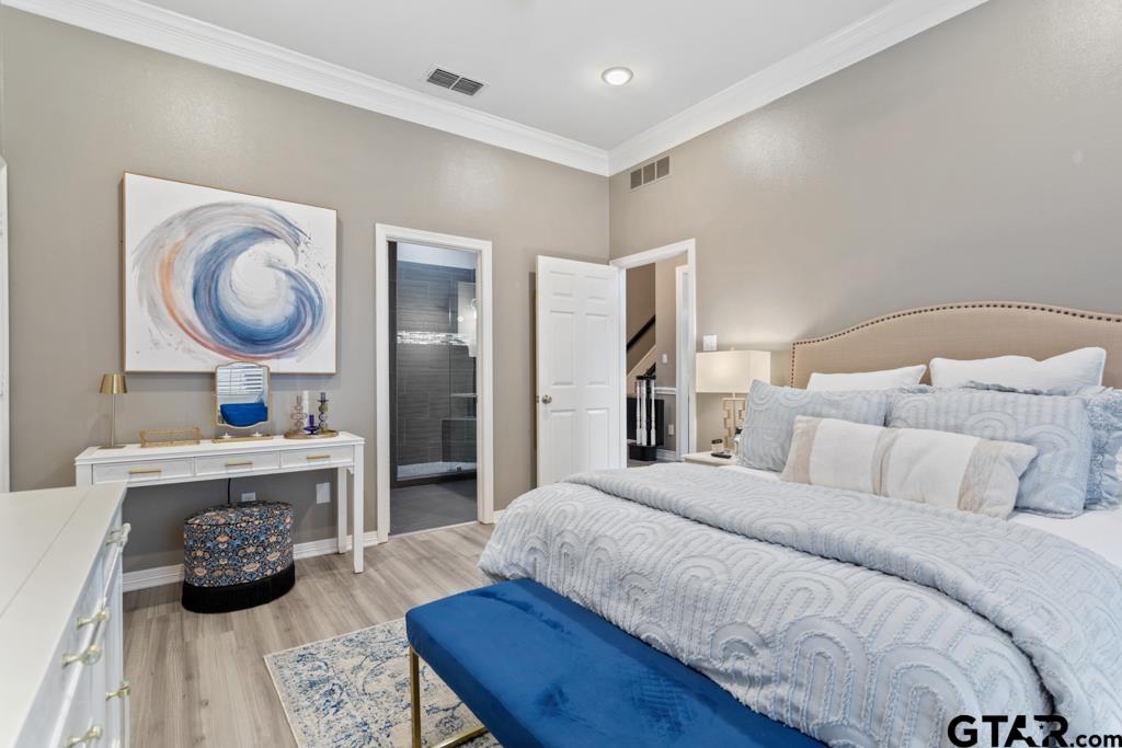 4008 Pinecreek Dr