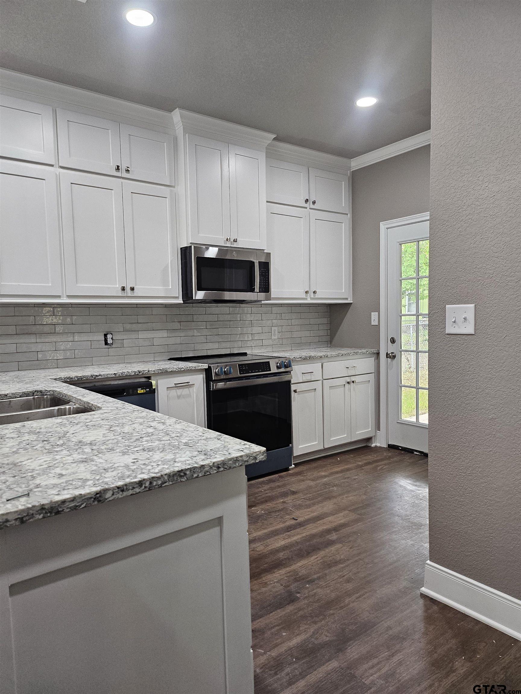 304 Cottonwood
