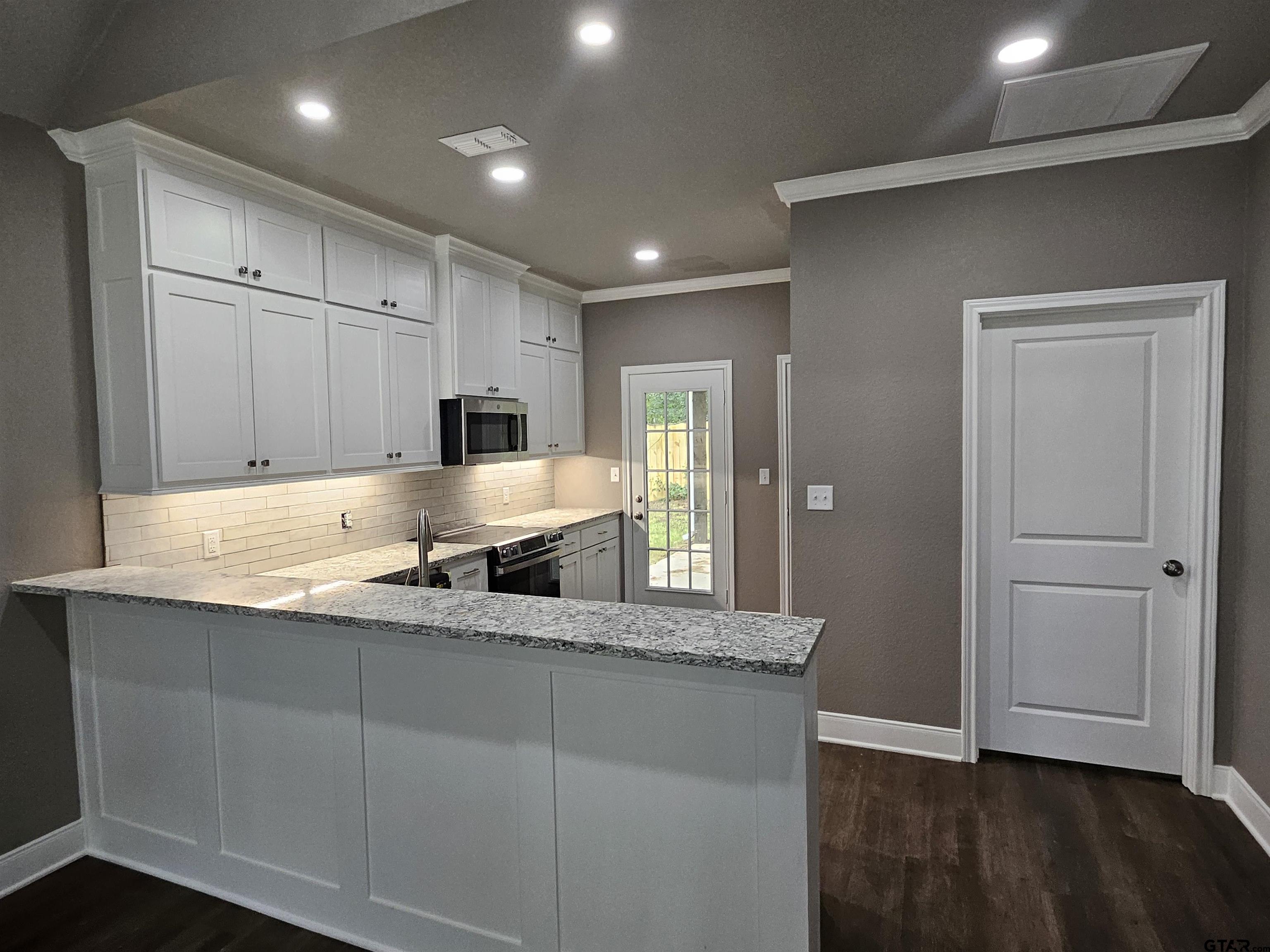 304 Cottonwood