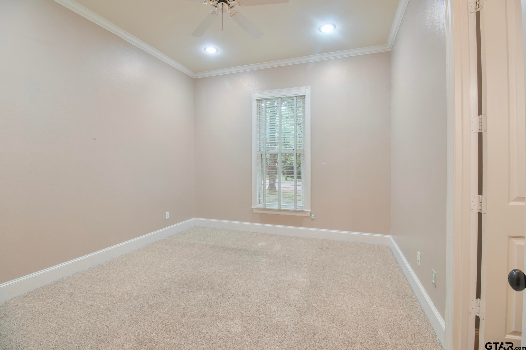 3025 Stonegate Blvd, Tyler, TX, 75703, USA, 5 Bedrooms Bedrooms, ,5 BathroomsBathrooms,Residential,Pending,3025 Stonegate Blvd,26007446