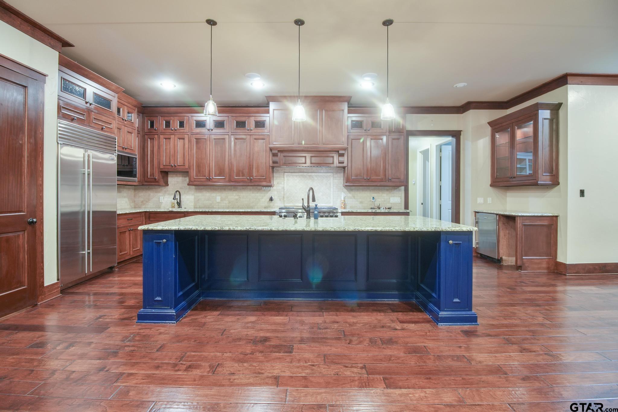 3025 Stonegate Blvd, Tyler, TX, 75703, USA, 5 Bedrooms Bedrooms, ,5 BathroomsBathrooms,Residential,Pending,3025 Stonegate Blvd,26007446