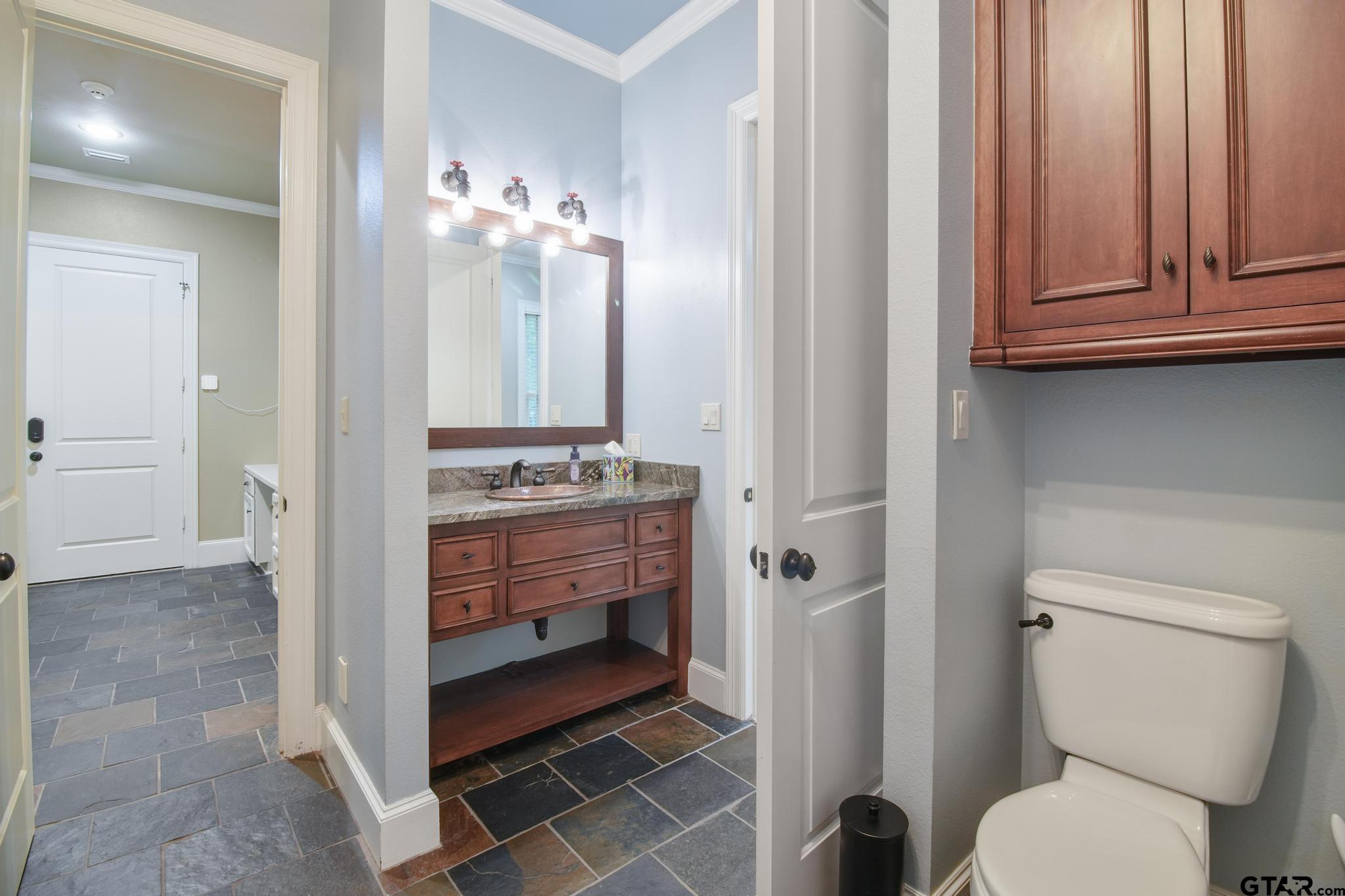 3025 Stonegate Blvd, Tyler, TX, 75703, USA, 5 Bedrooms Bedrooms, ,5 BathroomsBathrooms,Residential,Pending,3025 Stonegate Blvd,26007446