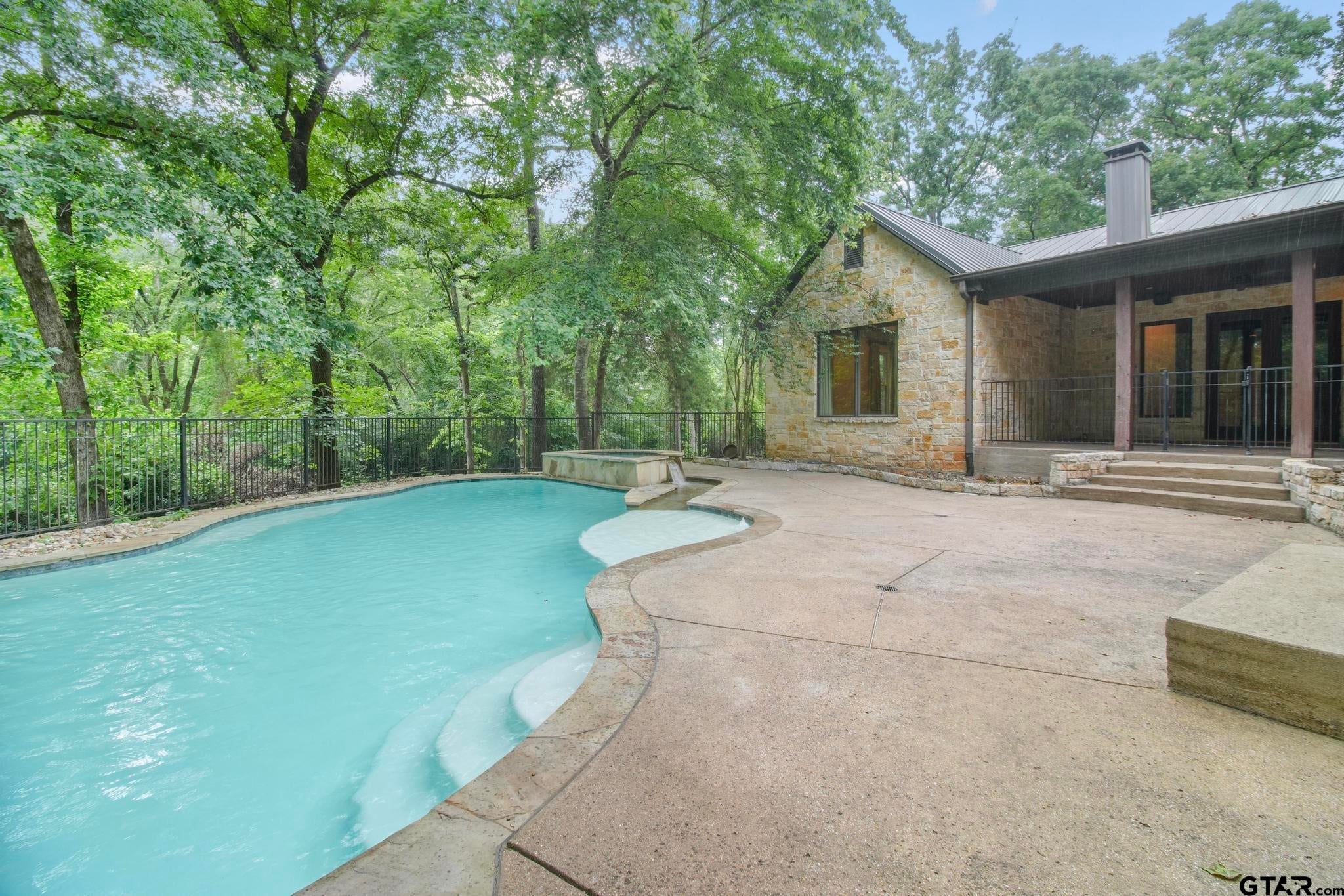 3025 Stonegate Blvd, Tyler, TX, 75703, USA, 5 Bedrooms Bedrooms, ,5 BathroomsBathrooms,Residential,Pending,3025 Stonegate Blvd,26007446