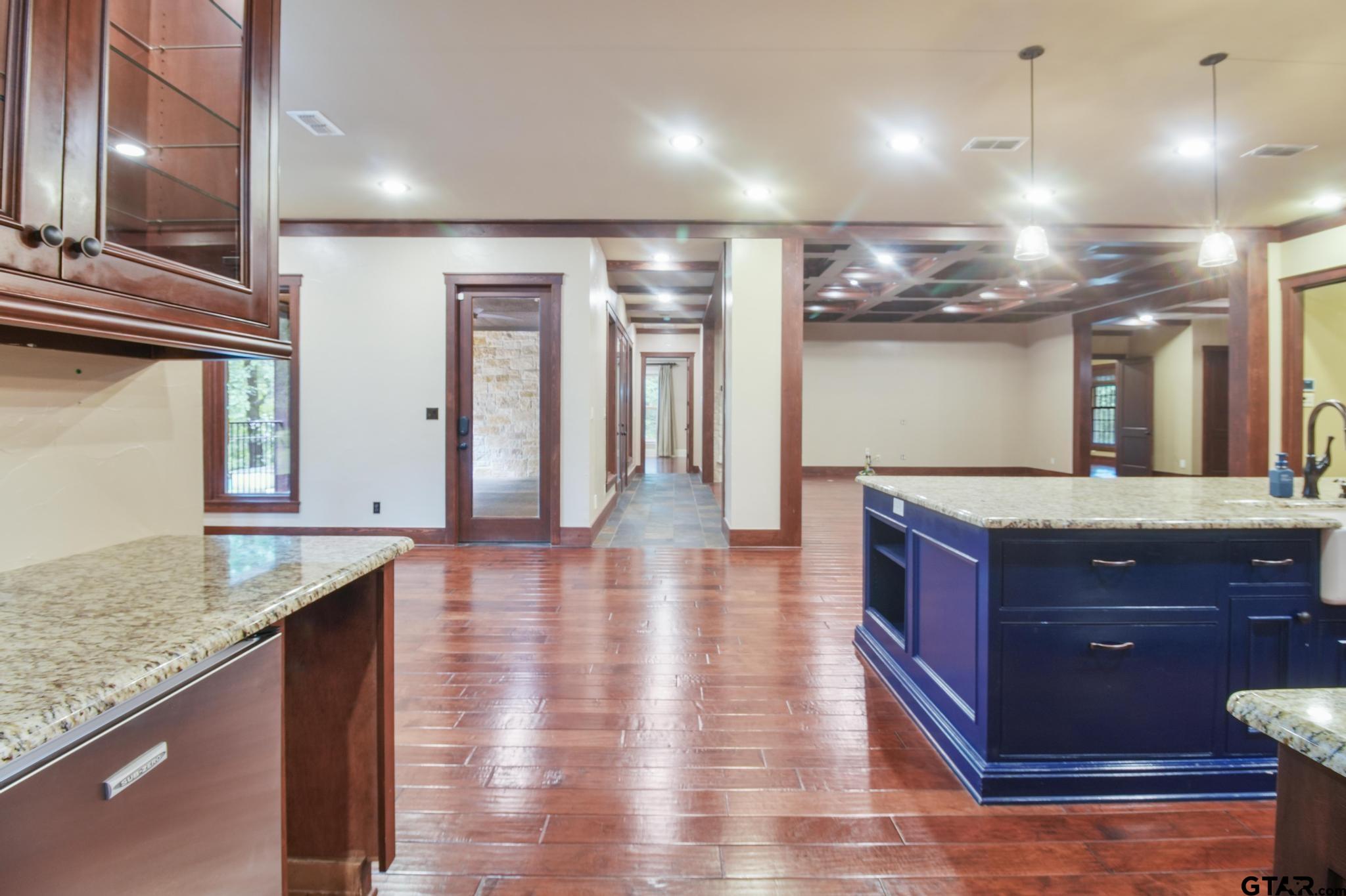 3025 Stonegate Blvd, Tyler, TX, 75703, USA, 5 Bedrooms Bedrooms, ,5 BathroomsBathrooms,Residential,Pending,3025 Stonegate Blvd,26007446