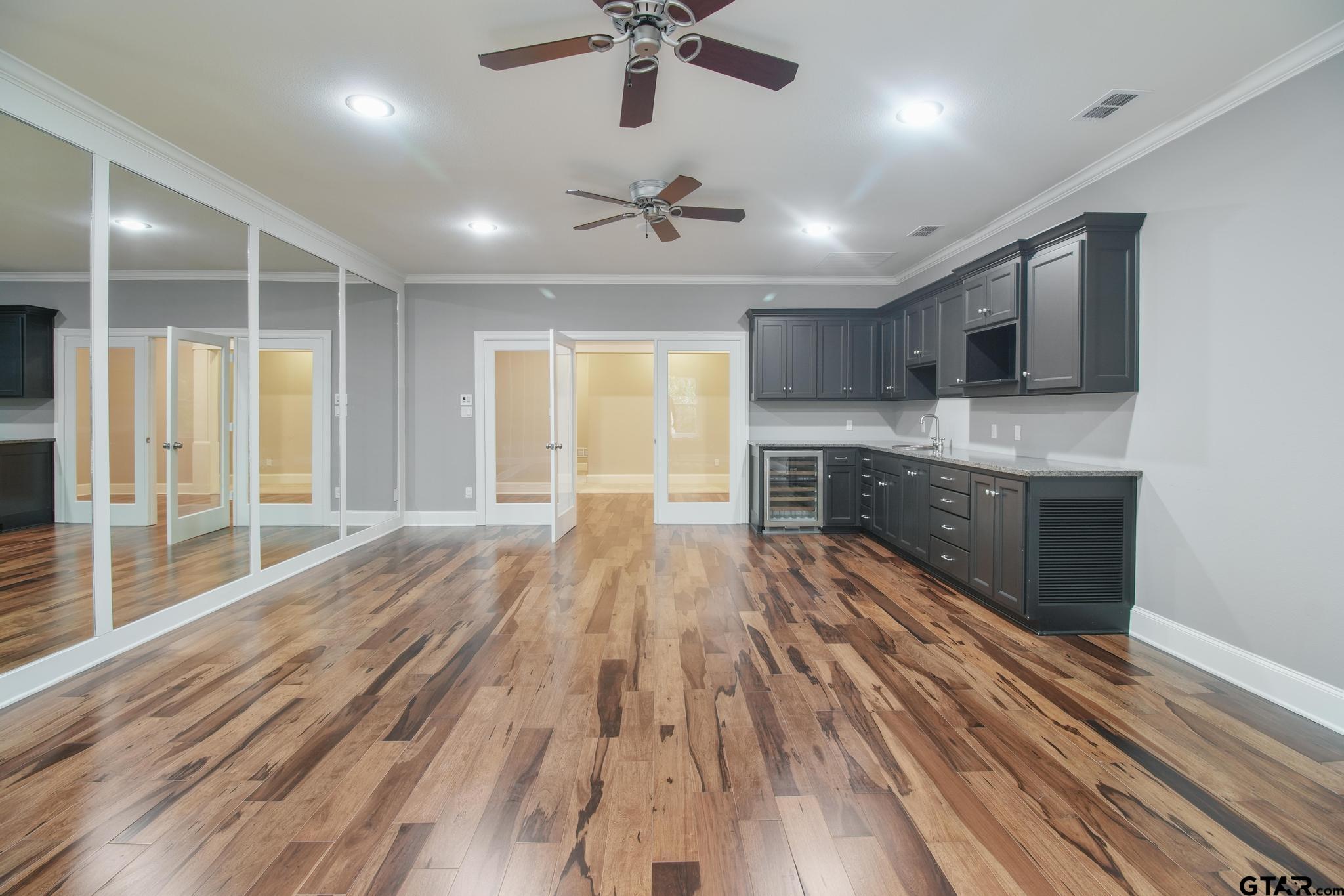 3025 Stonegate Blvd, Tyler, TX, 75703, USA, 5 Bedrooms Bedrooms, ,5 BathroomsBathrooms,Residential,Pending,3025 Stonegate Blvd,26007446