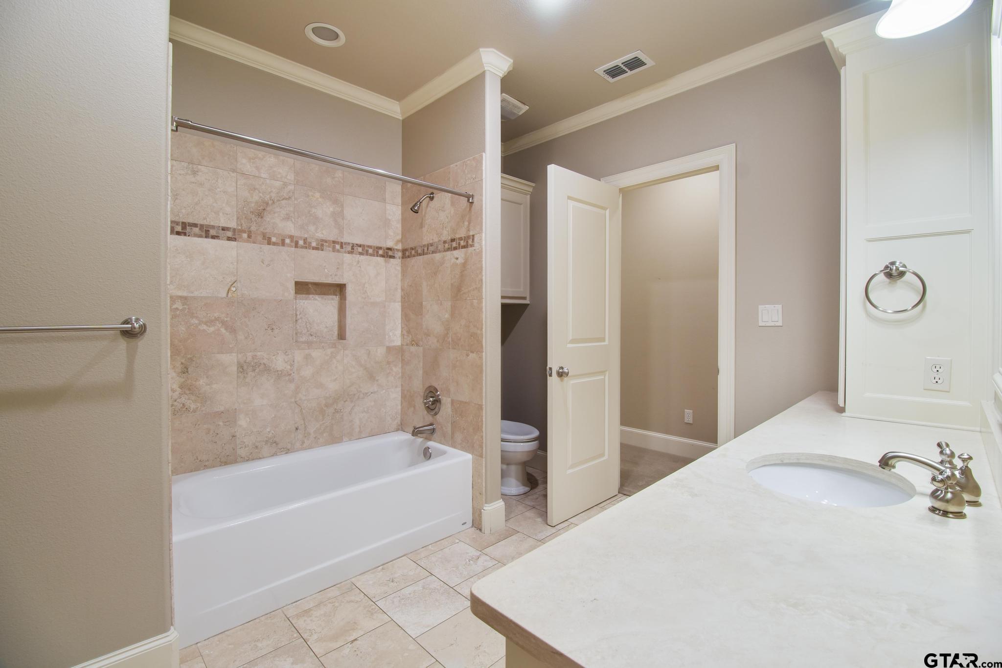 3025 Stonegate Blvd, Tyler, TX, 75703, USA, 5 Bedrooms Bedrooms, ,5 BathroomsBathrooms,Residential,Pending,3025 Stonegate Blvd,26007446