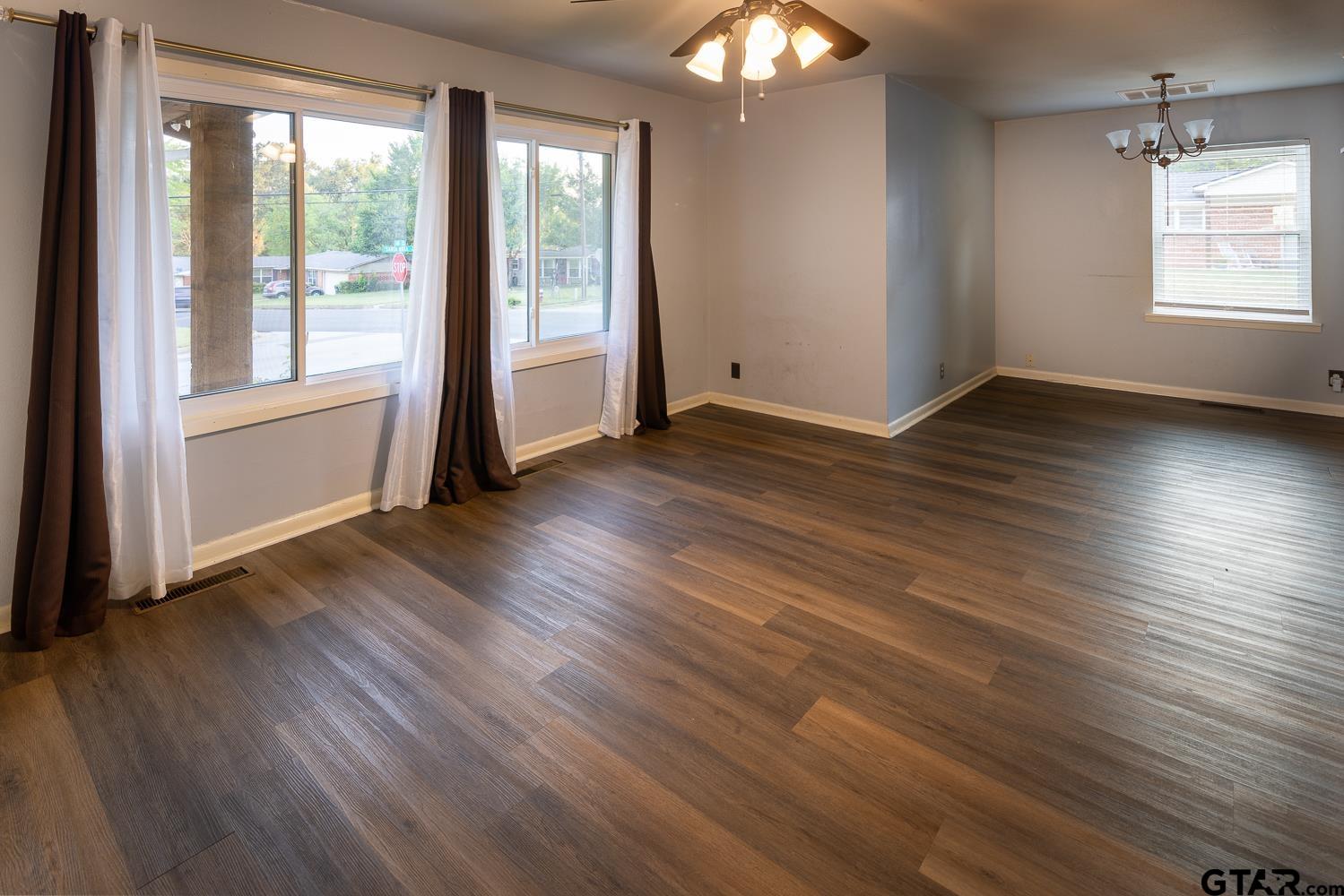 1400 Santa Rosa