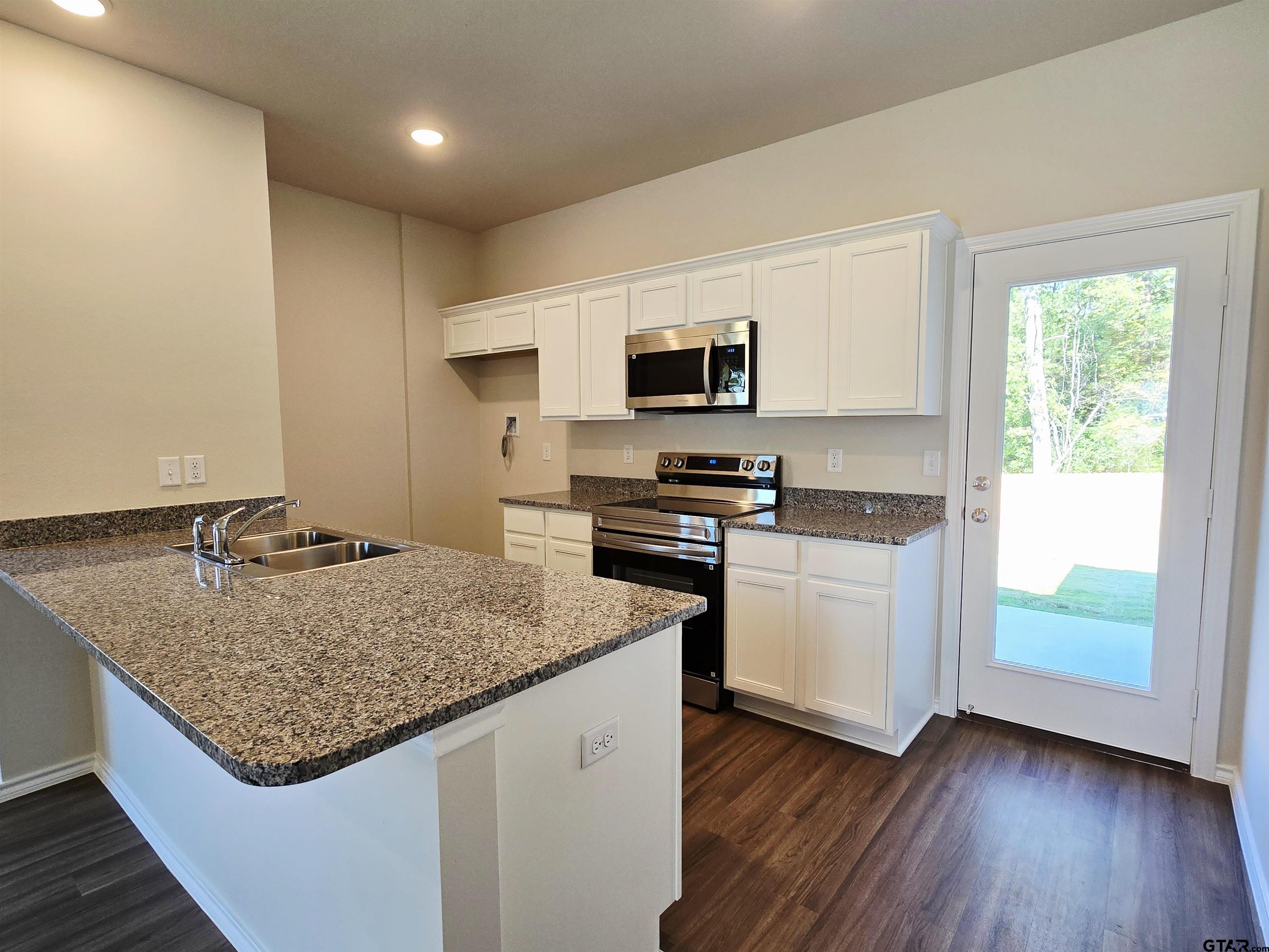 1115 Park Meadows Dr.