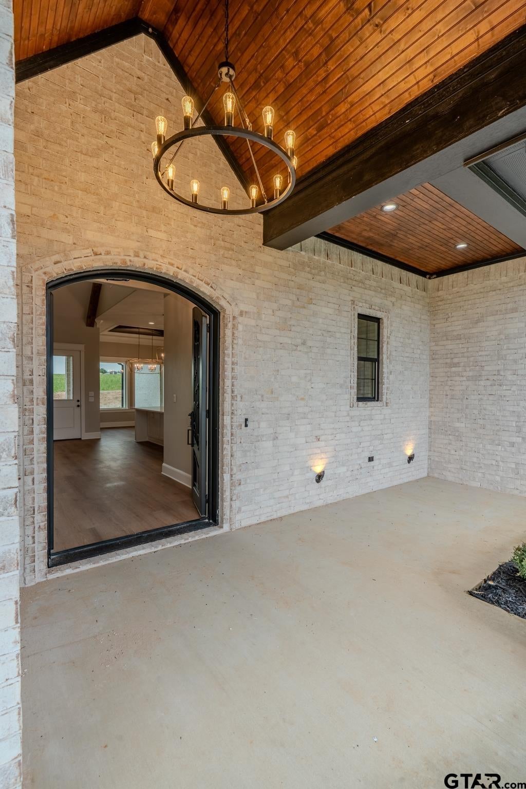 115 Eland Way