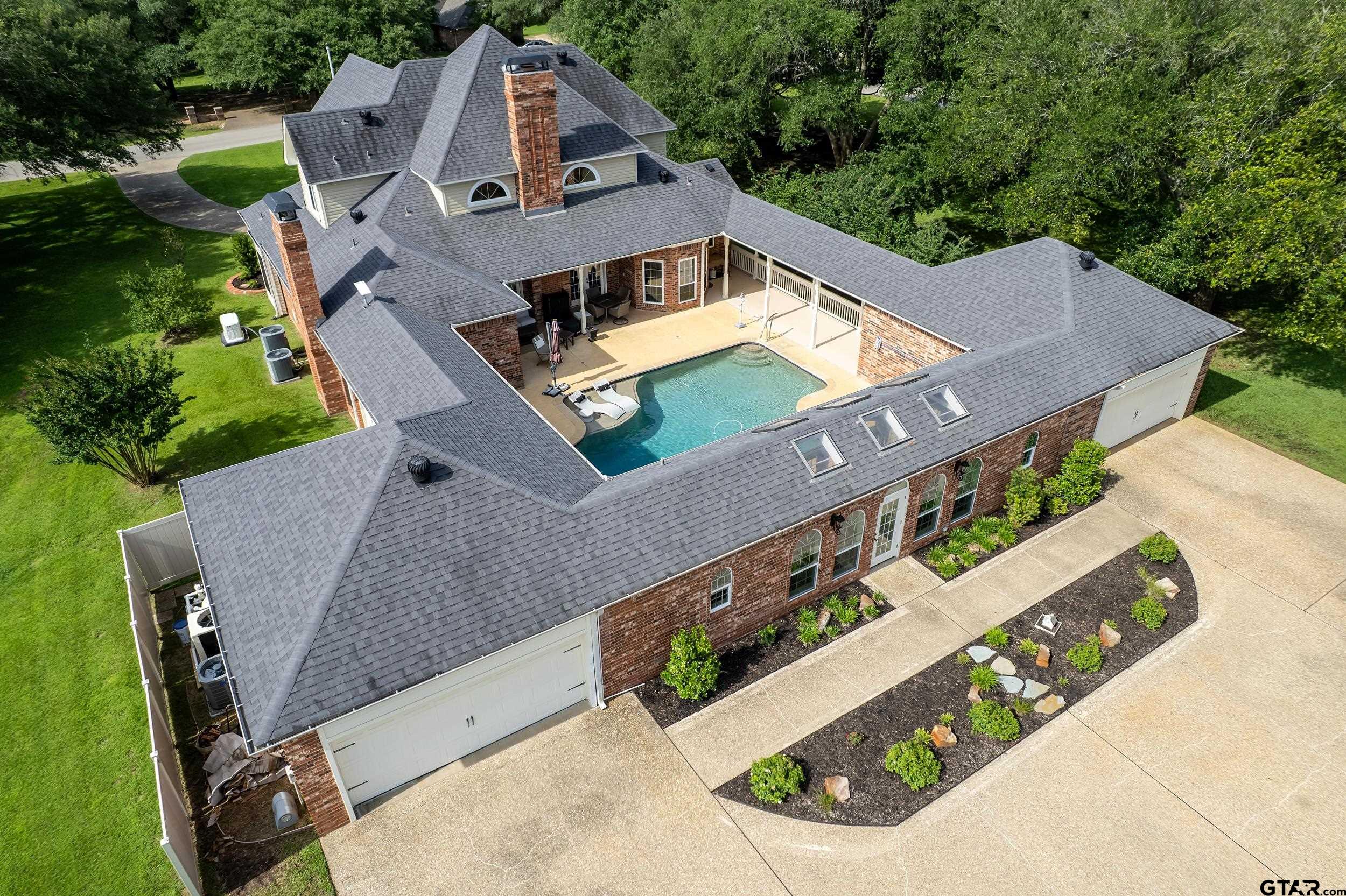 1881 Valley View