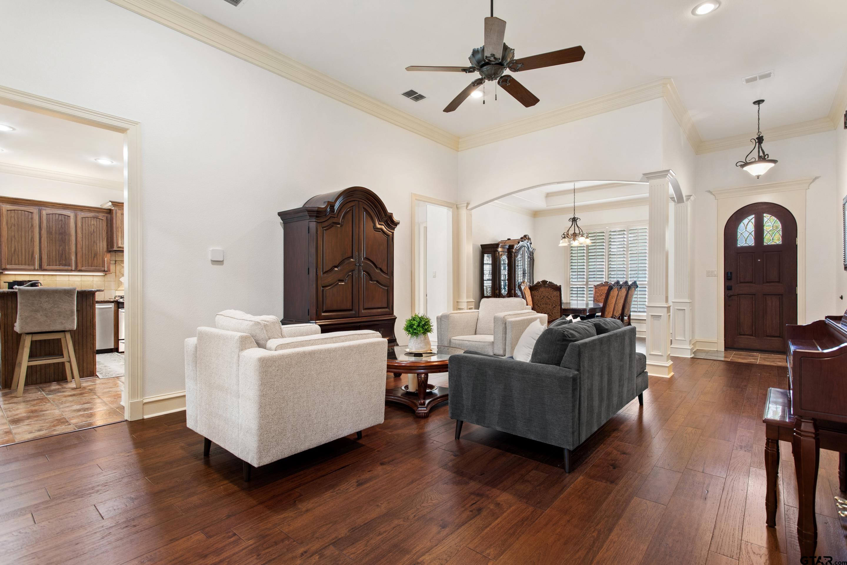2318 Kingsmill Cir.