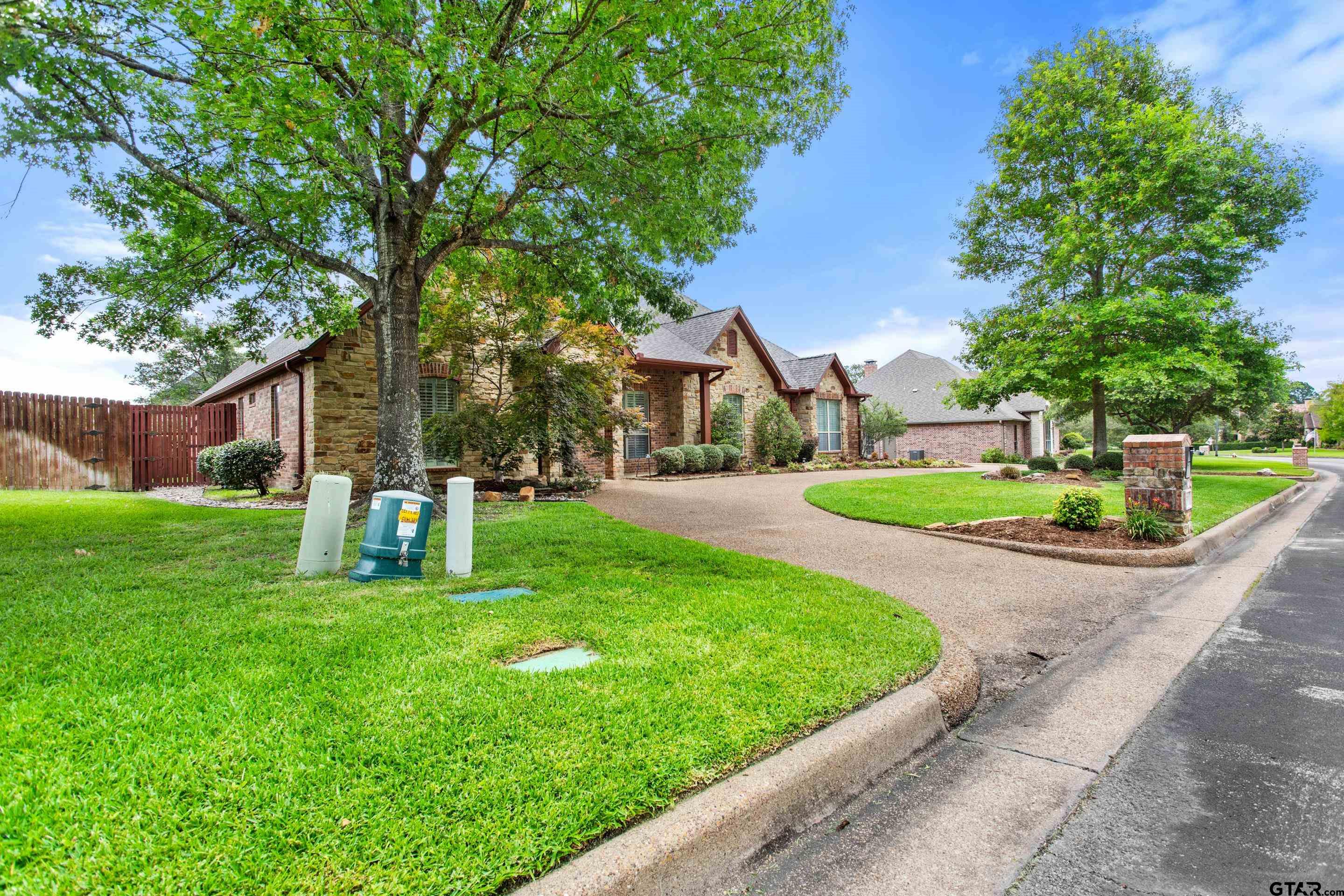 2318 Kingsmill Cir.