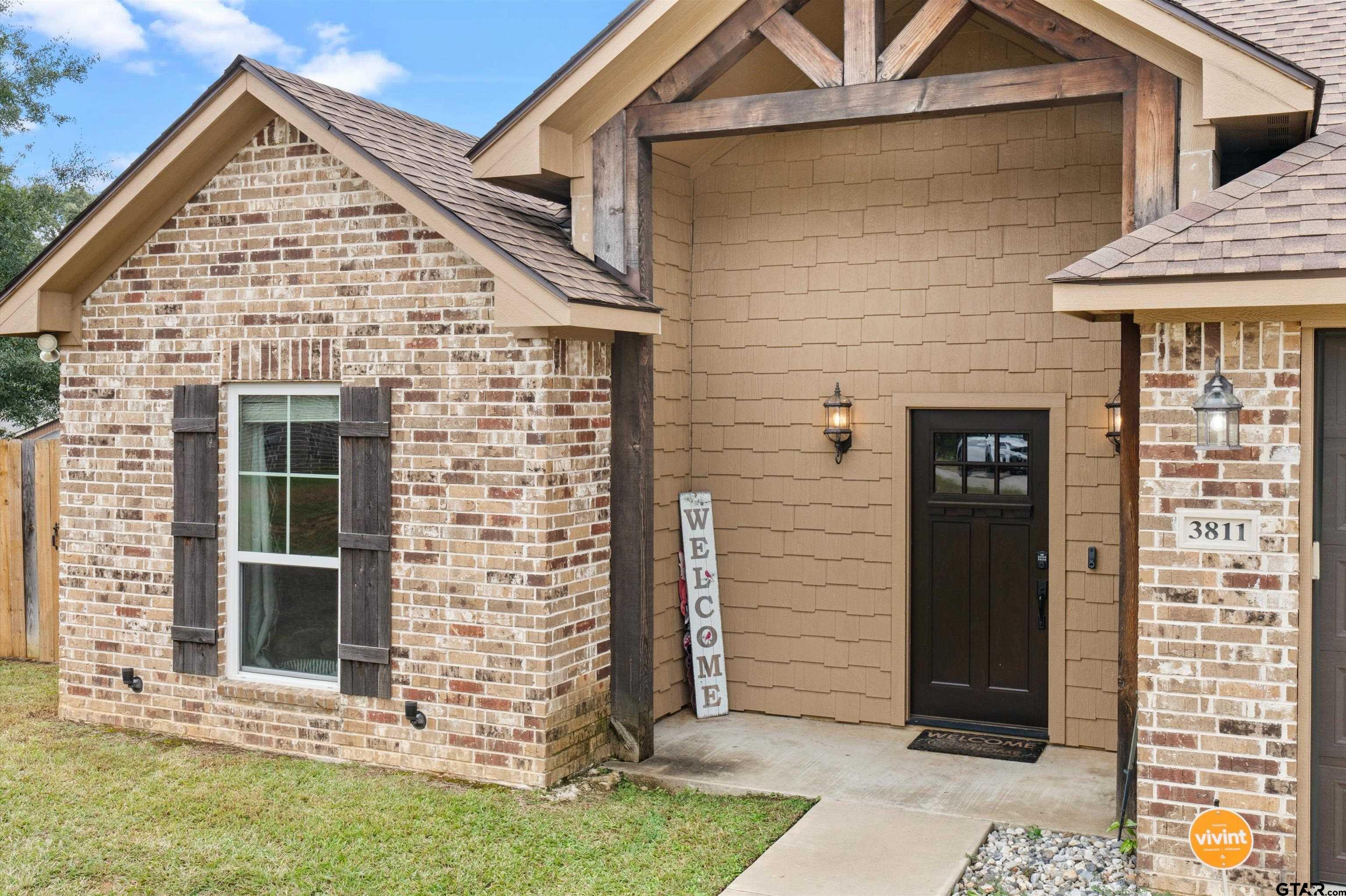 3811 Killingsworth Cir