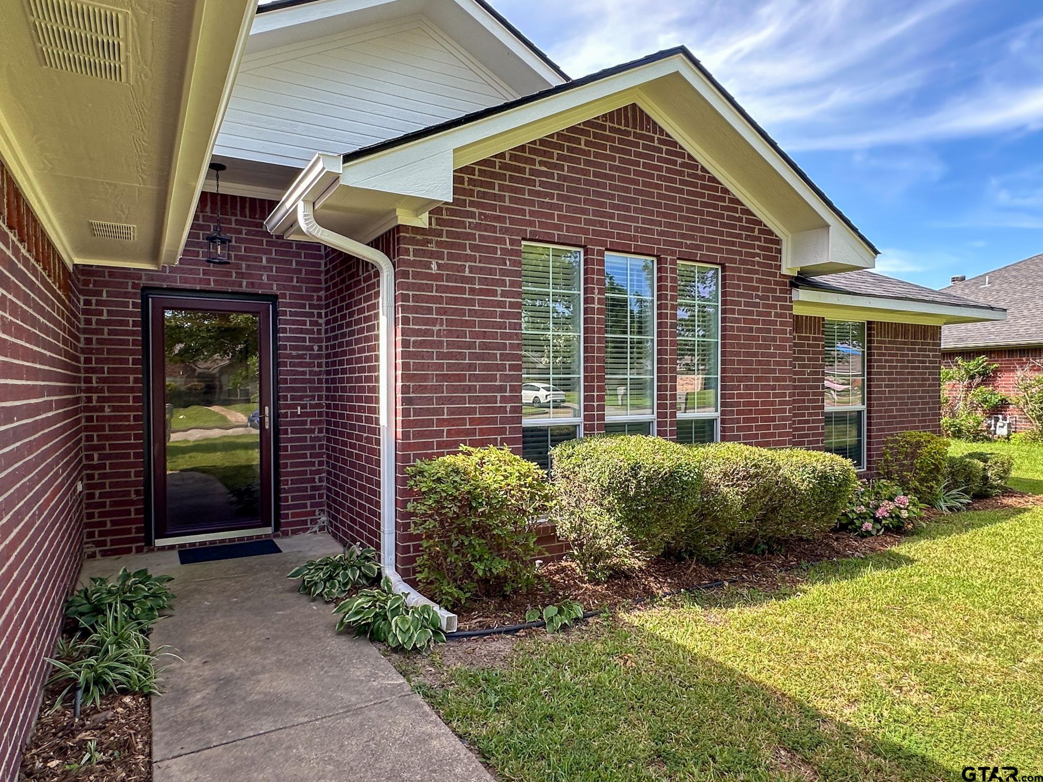 20440 Bluegrass Circle