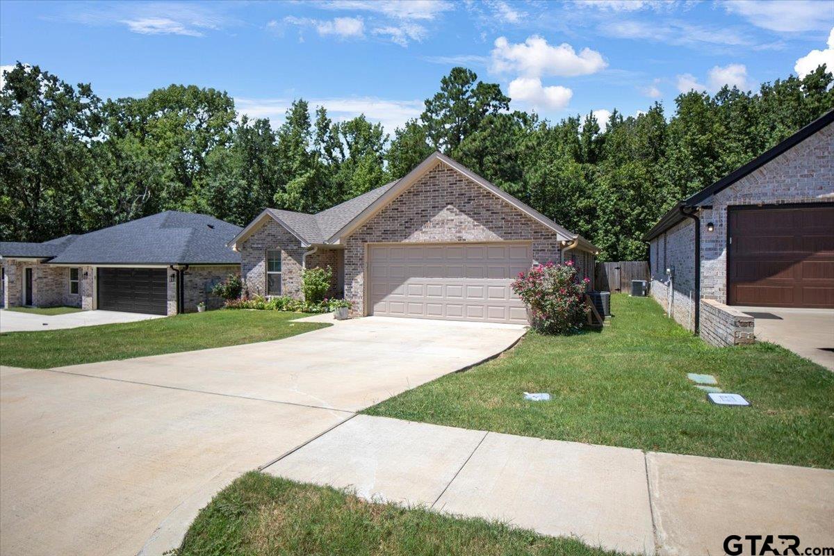 433 Tara Ln