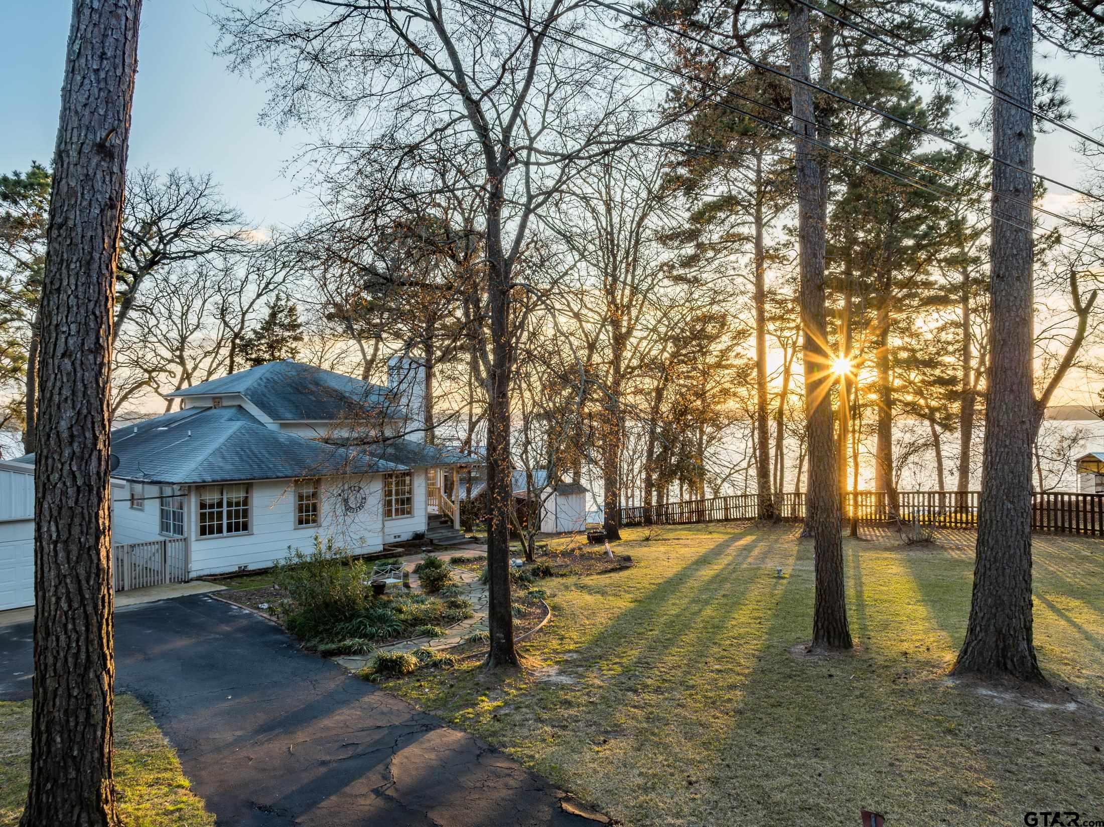 522 Christine Dr.