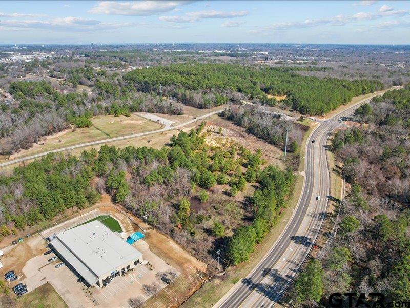 3111 & 3215 W Grande Blvd.