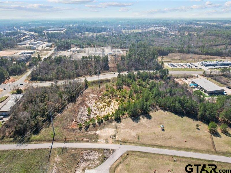 3111 & 3215 W Grande Blvd.