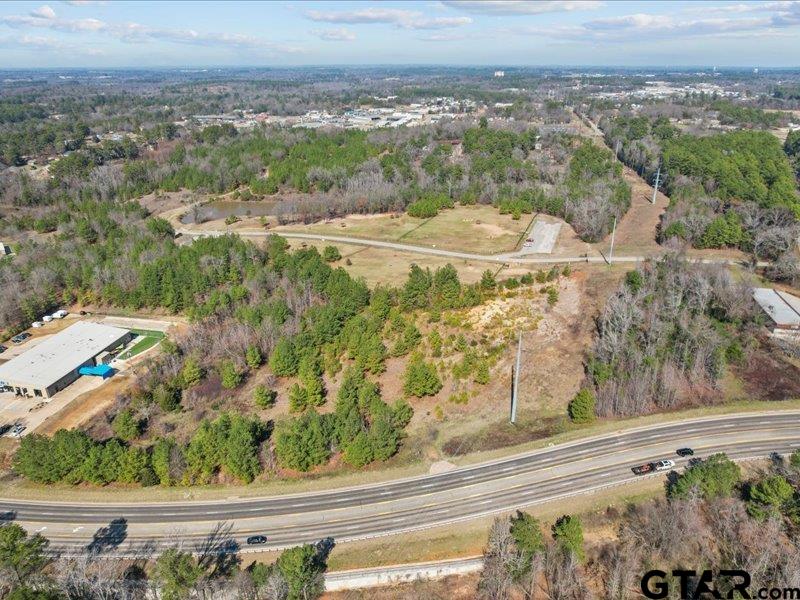 3111 & 3215 W Grande Blvd.