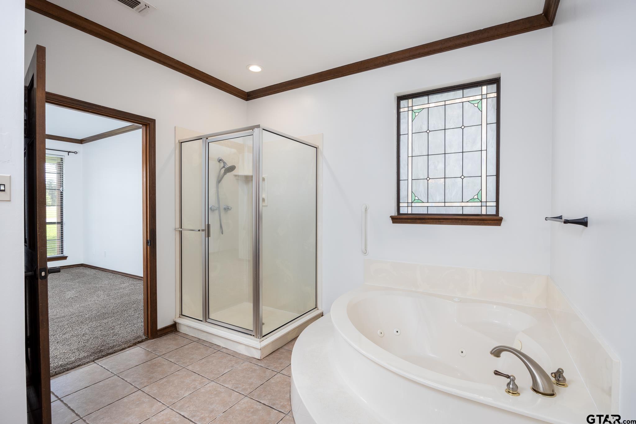 Jacksonville, Texas 75766, United States, 4 Bedrooms Bedrooms, ,4 BathroomsBathrooms,Residential,Pending,53832