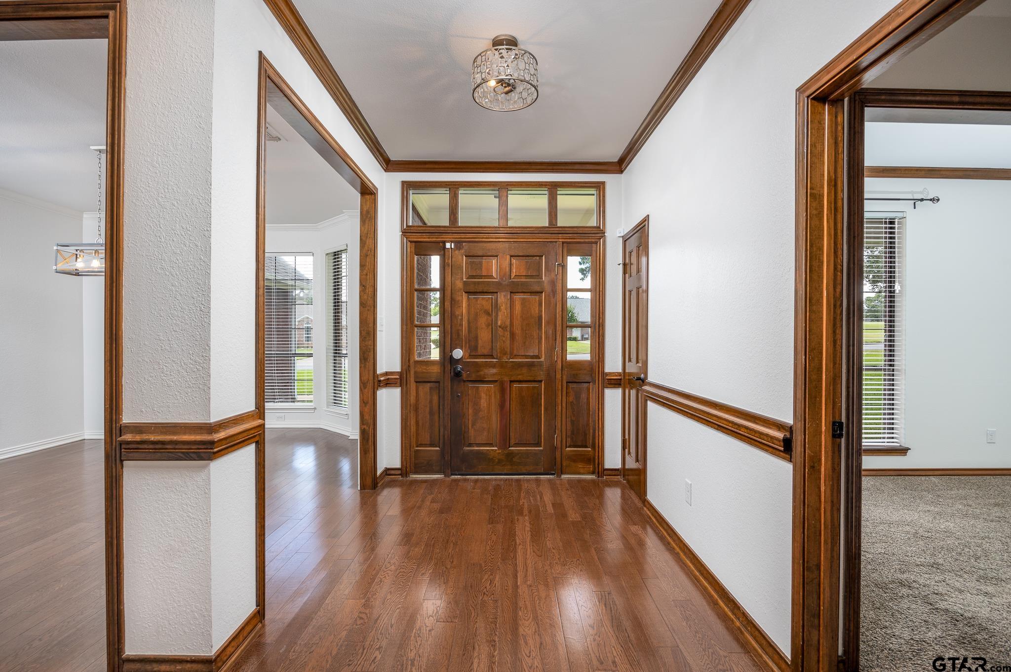 Jacksonville, Texas 75766, United States, 4 Bedrooms Bedrooms, ,4 BathroomsBathrooms,Residential,Pending,53832