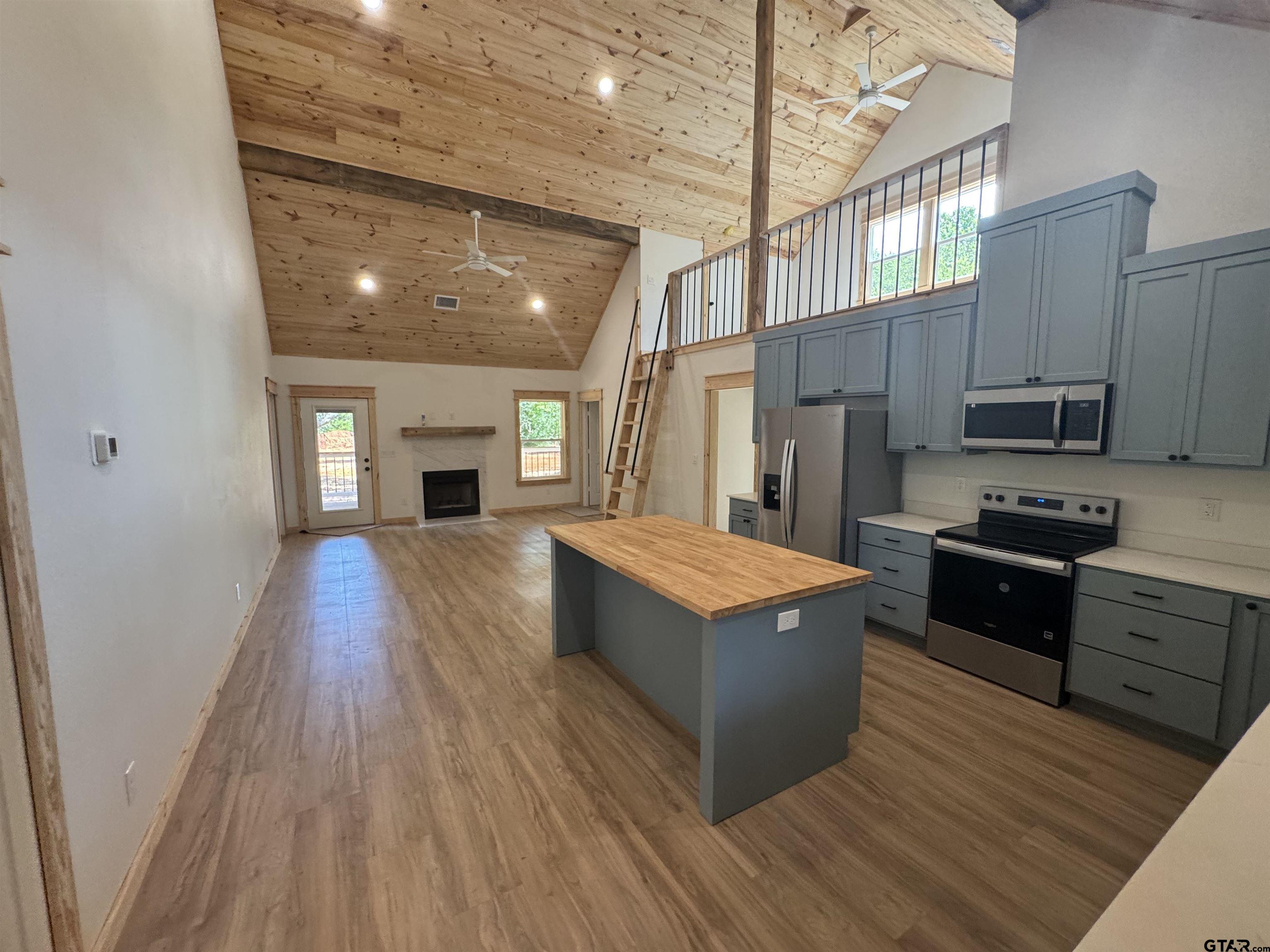 21084 County Road 4147