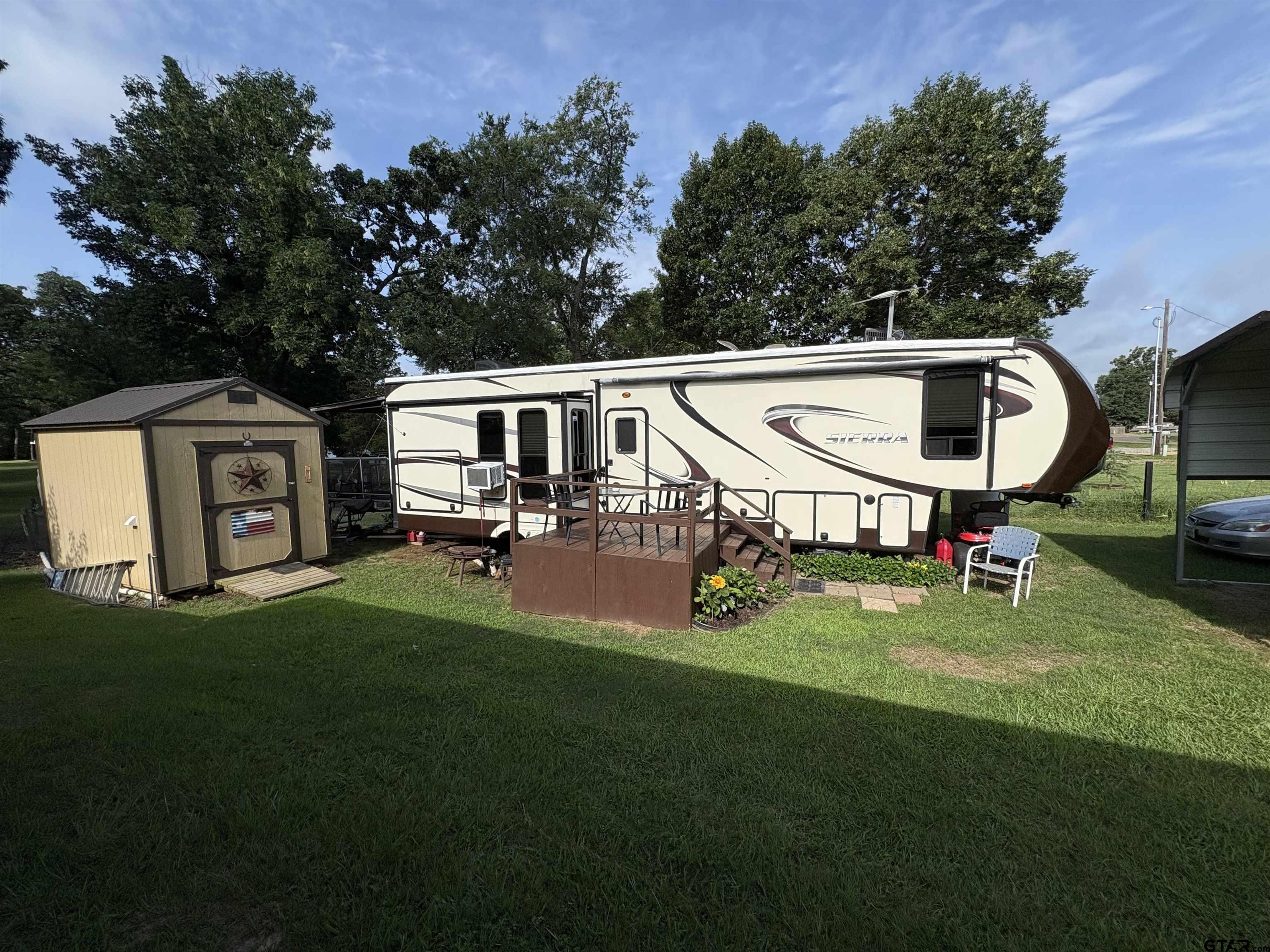 517 Indian Gap