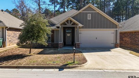 2927 Meadow Brook Trl Tyler TX 75701