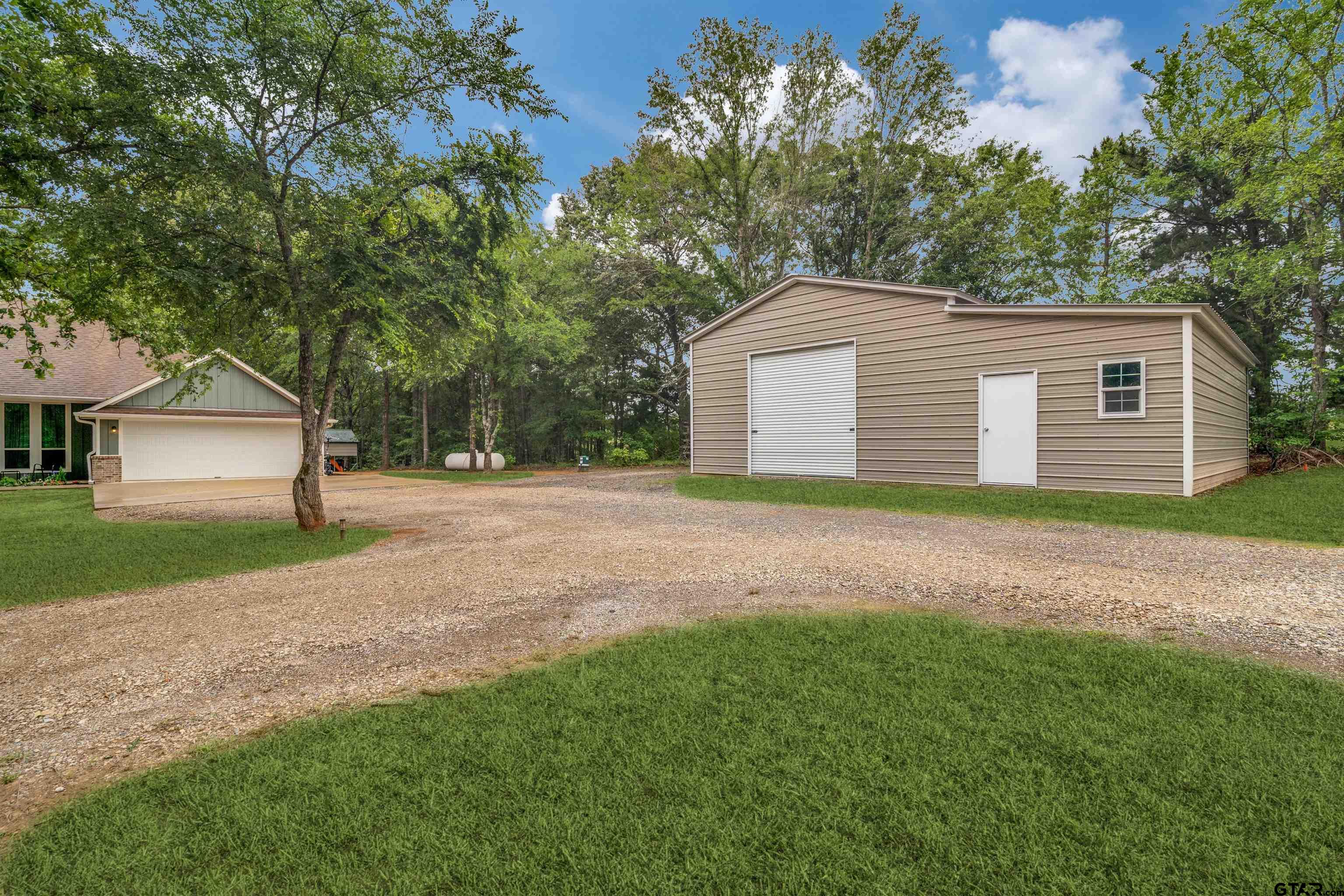 11302 County Road 4102