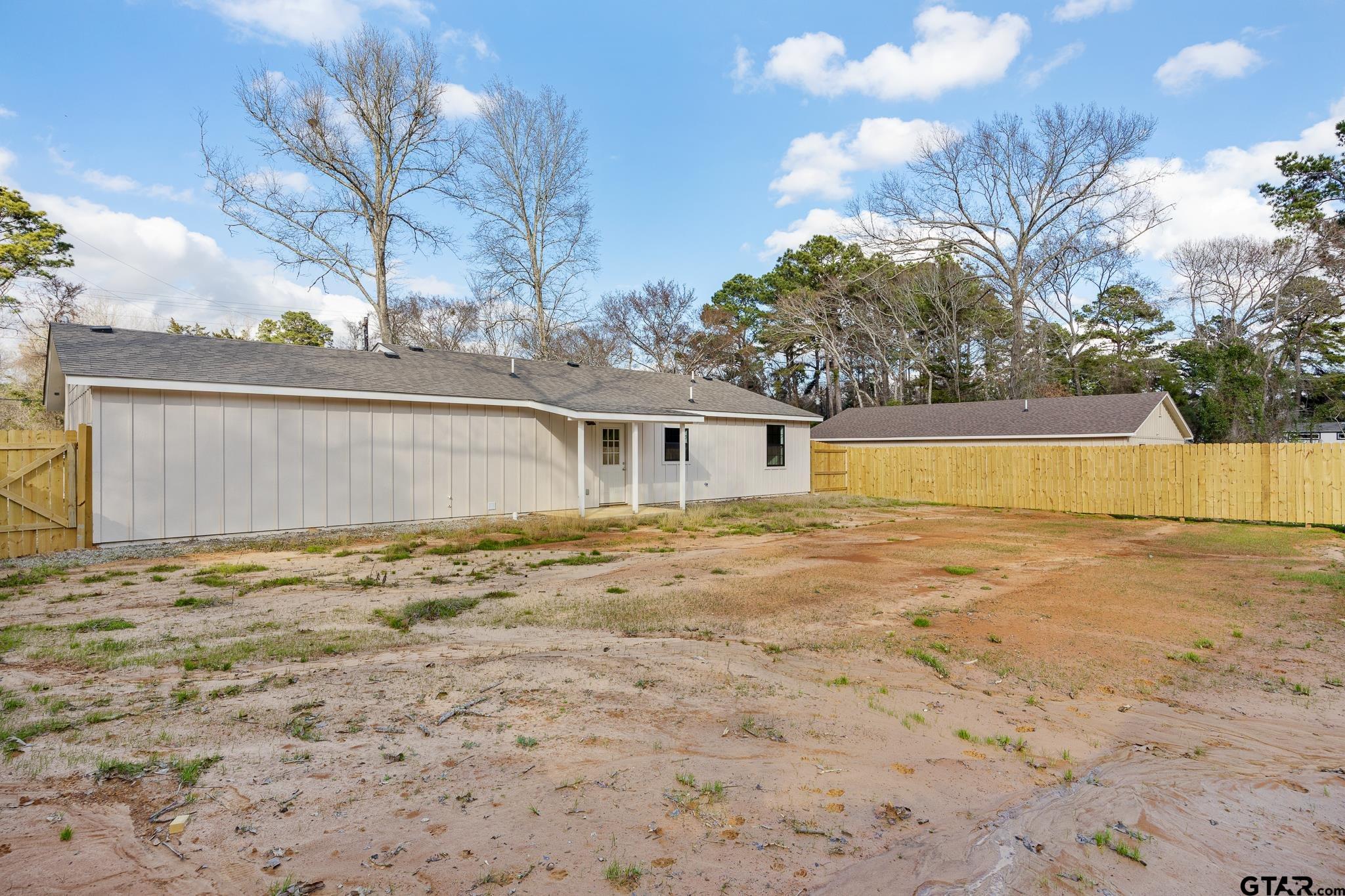 Bullard, Texas 75757, United States, 3 Bedrooms Bedrooms, ,2 BathroomsBathrooms,Residential,Active,182424