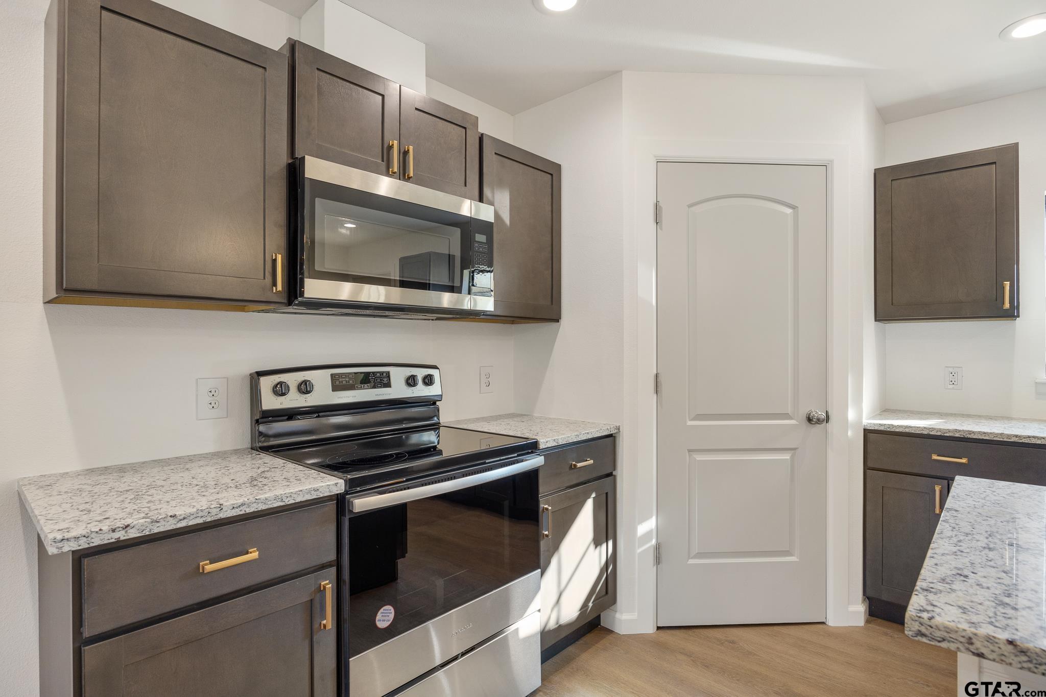 Bullard, Texas 75757, United States, 3 Bedrooms Bedrooms, ,2 BathroomsBathrooms,Residential,Active,182424