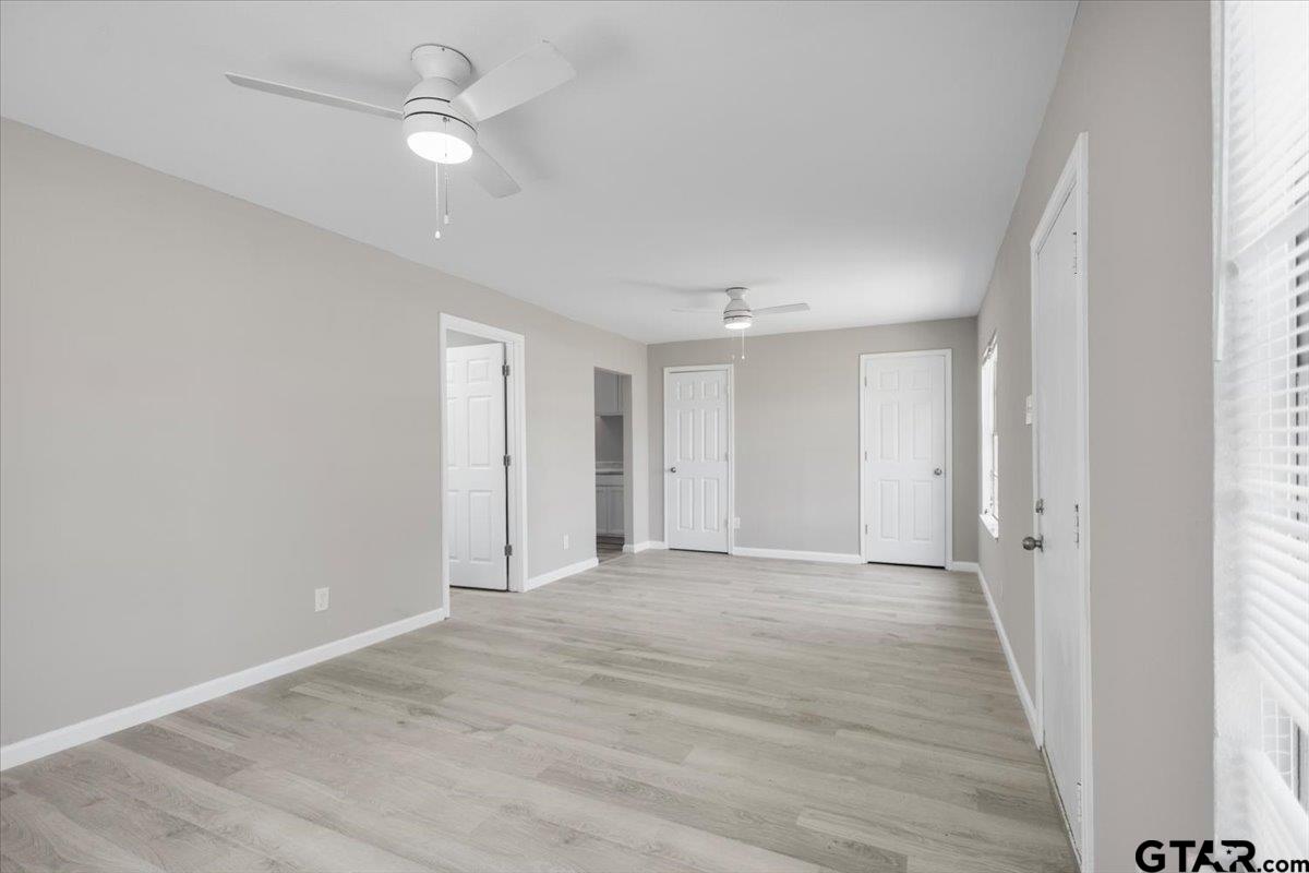 249-253 N Pecan St