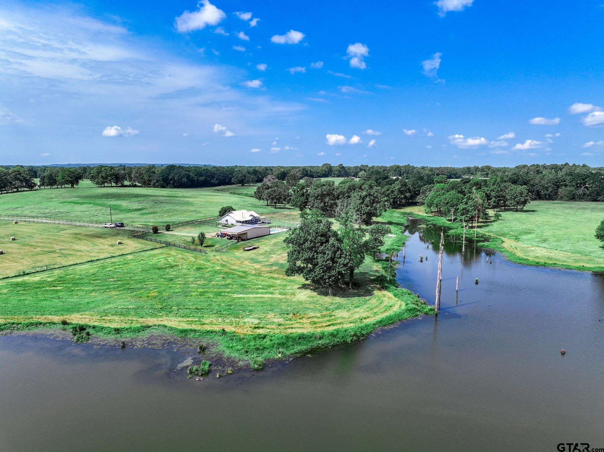 805 County Road 4106