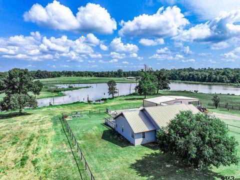 805 County Road 4106 Daingerfield TX 75638