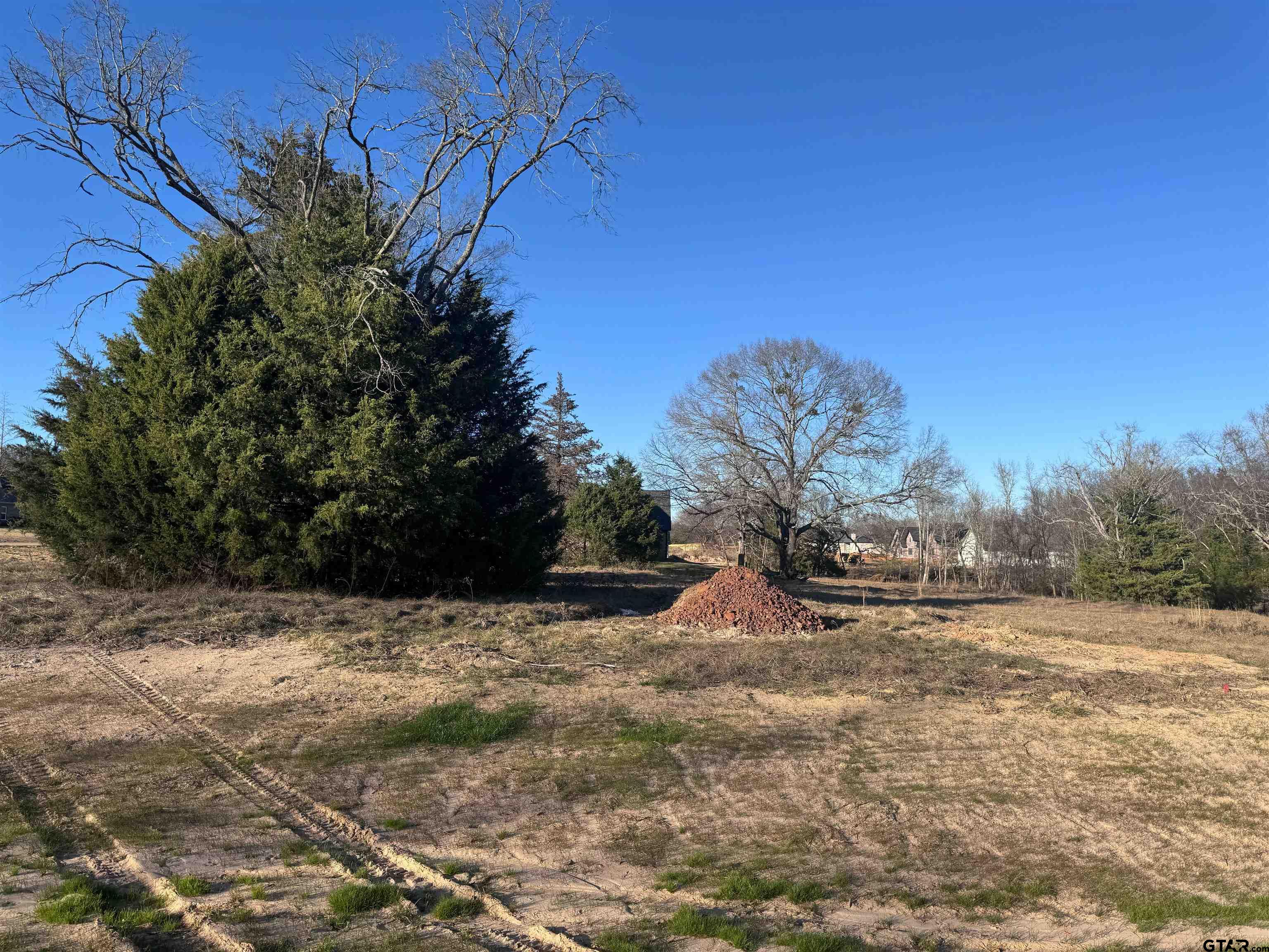 14001 Cedar Hill Lane (Lindale ISD)