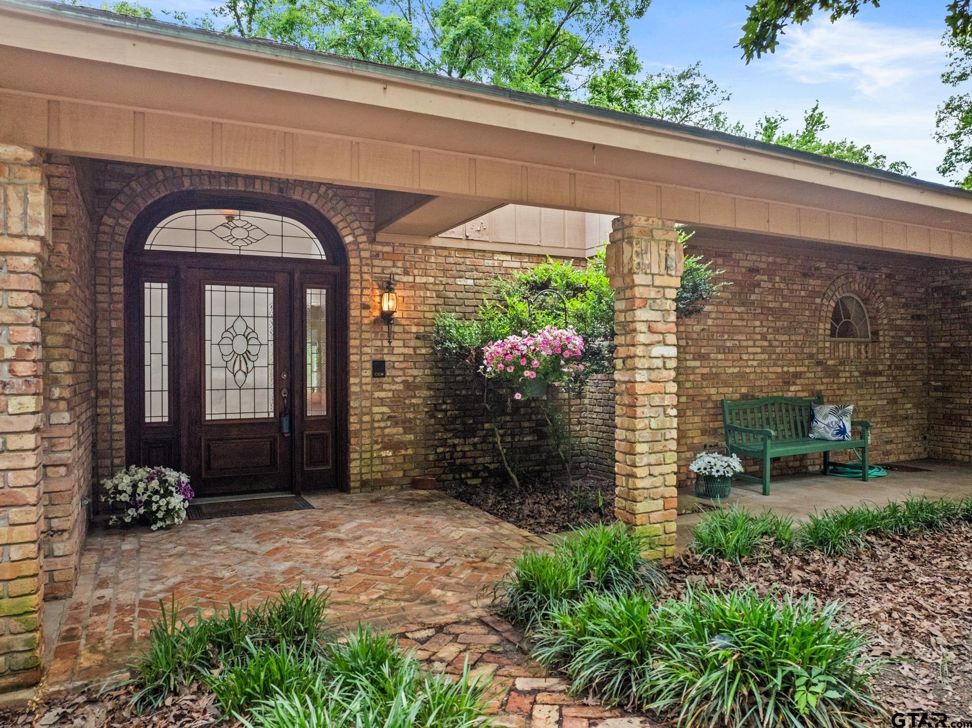 351 Private Road 8572